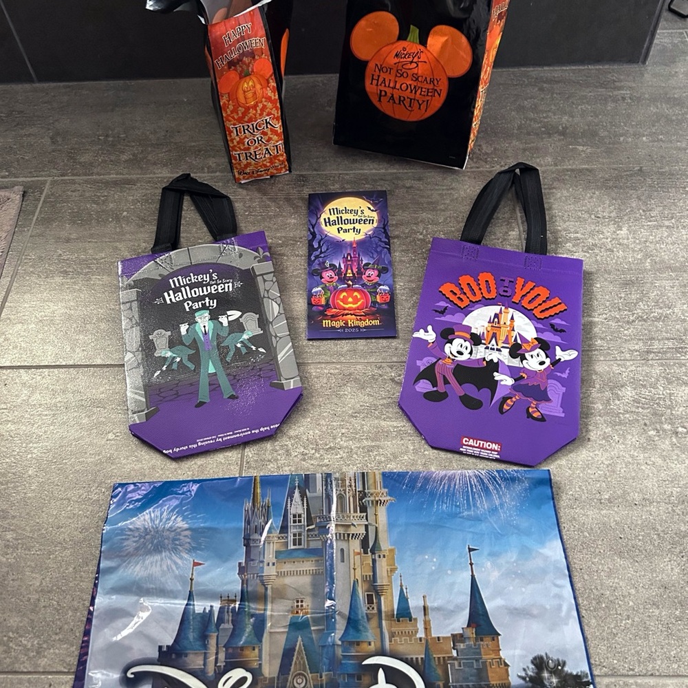 Mickey’s Not So Scary Halloween Party - Magic Kingdom - Walt Disney World 2025